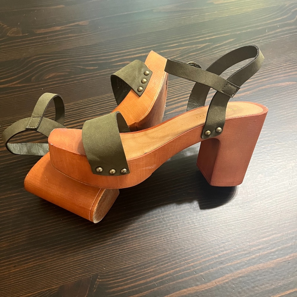 Madden Girl Luna Olive Platform Sandals